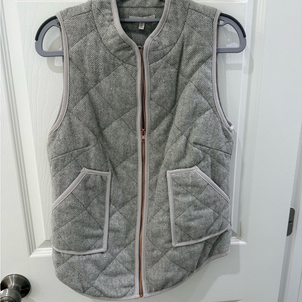 41 Hawthorn Gray Quilted Women's Vest